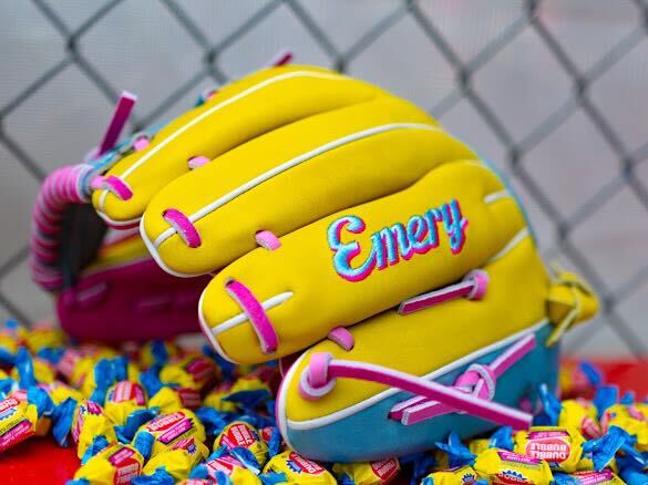 Emery Hidden Tracks – Bubble Gum — image 3