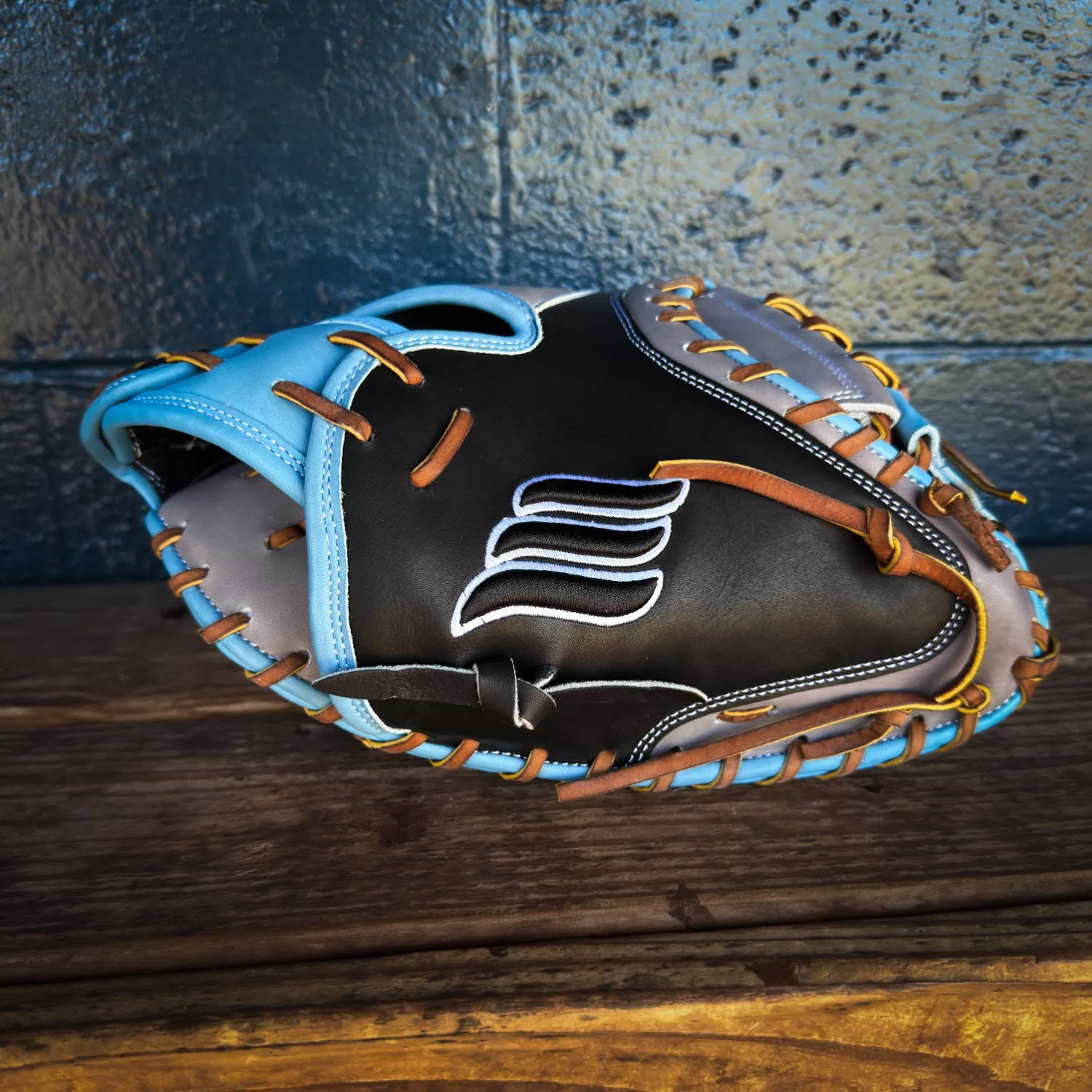 Emery Summit Pro 1019CM Catcher's Mitt - Black / Grey – Emery