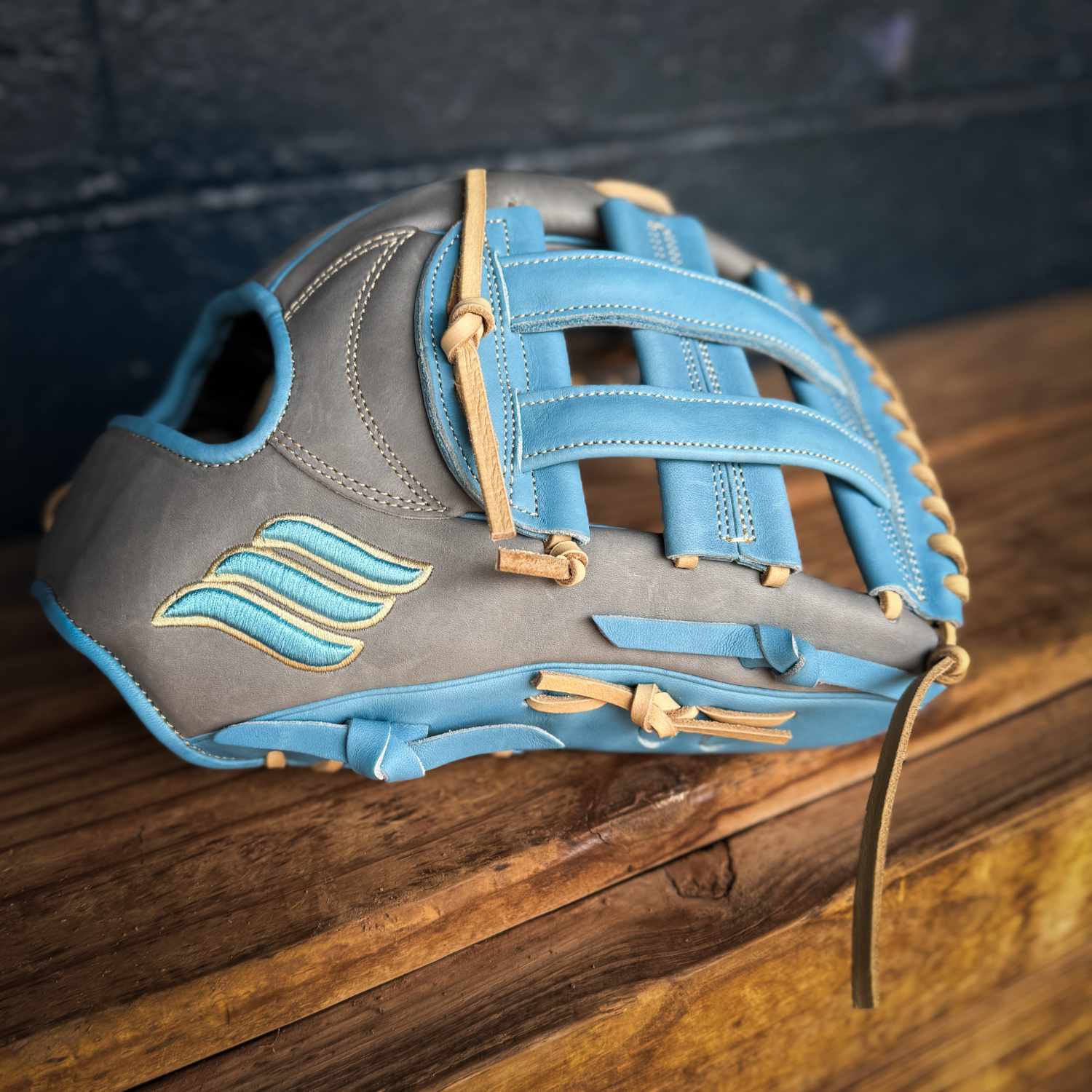 Emery Summit YC52 Outfield Glove - Grey / Carolina Blue – Emery