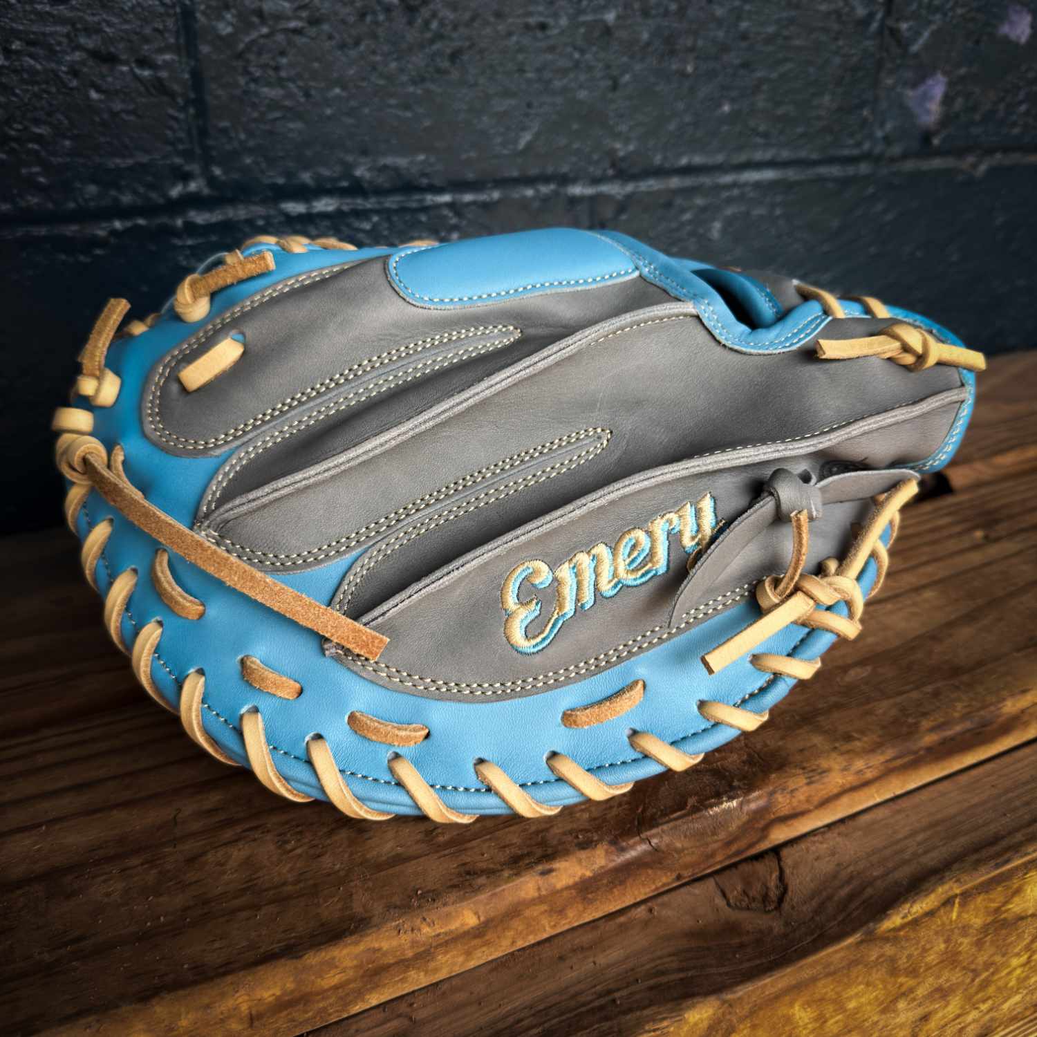 Emery Summit 1019CM Catcher's Mitt – Grey / Carolina Blue – Emery
